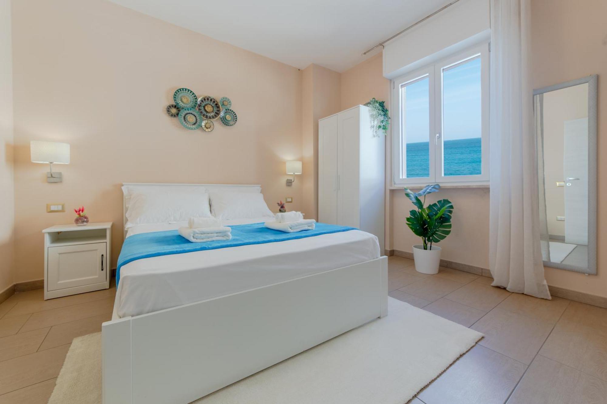L'Affaccio Rooms - Lungomare Gallipoli Exterior foto